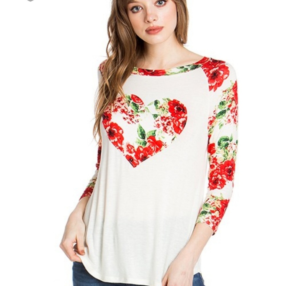 Floral sleeve baseball tee.